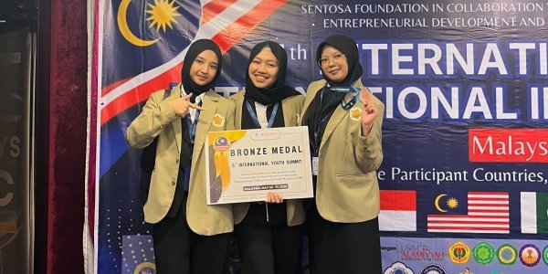 Expanding Access Beyond Distance: Universitas Gadjah Mada Team Wins Bronze Medal at the 5th International Youth Summit 2026